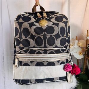 Coach denim poppy backpack! GUC !